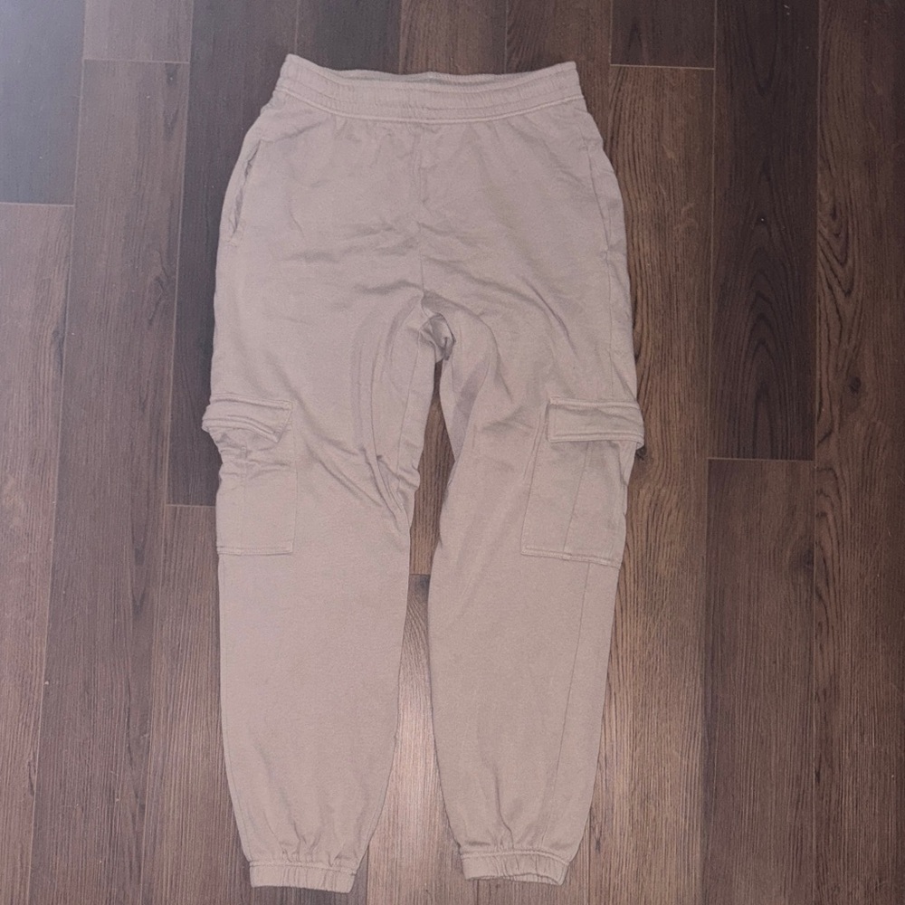 Aeropostale Beige Cargo Joggers